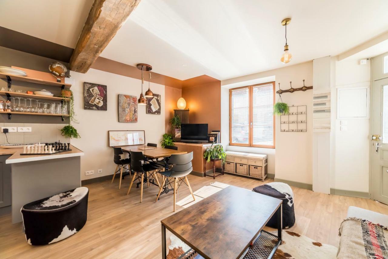 Logement Artiste Entier Centre Village Vermenton Exterior foto